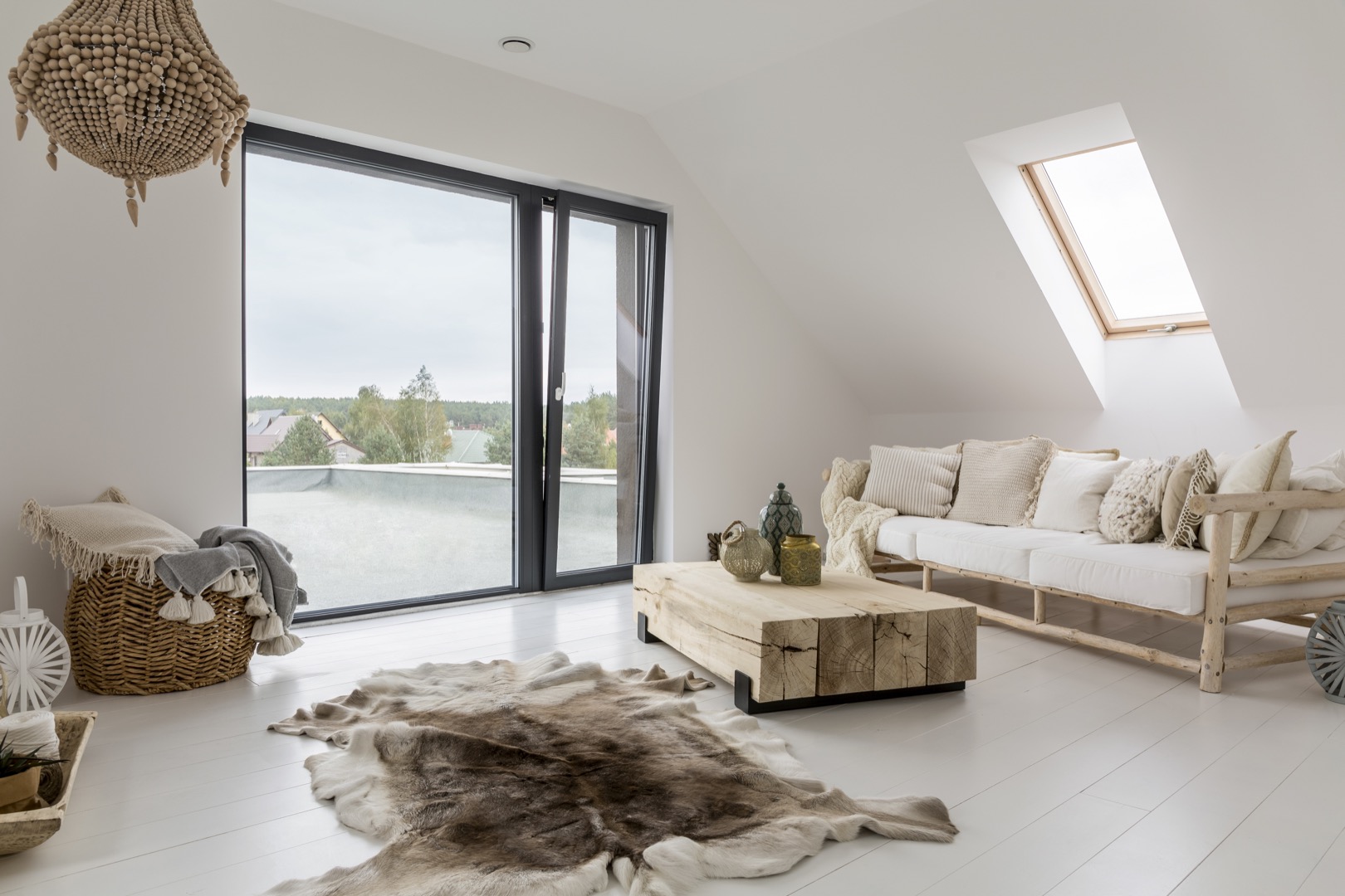 Attic room with balcony Villa with pool