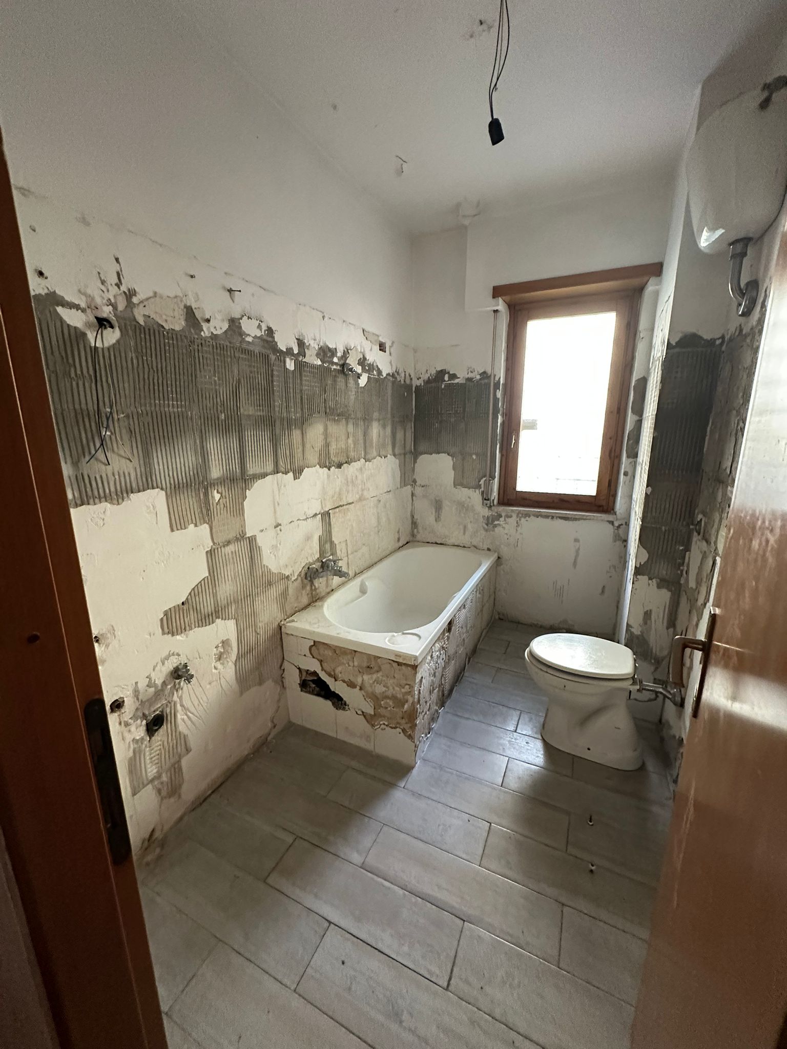 Foto Bagno Prima Via Sante Vandi, 39