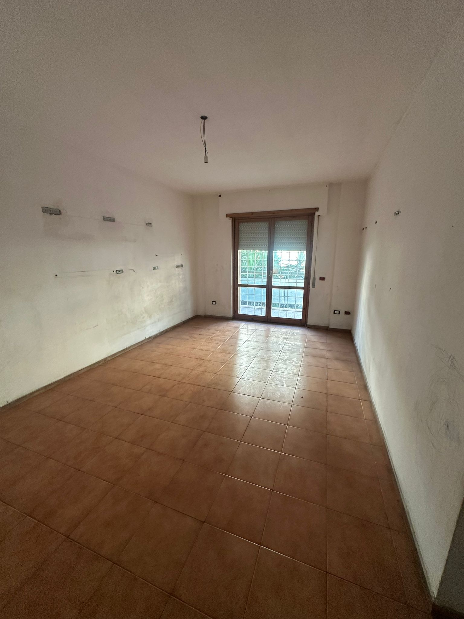 Foto Salone Prima Via Sante Vandi, 39